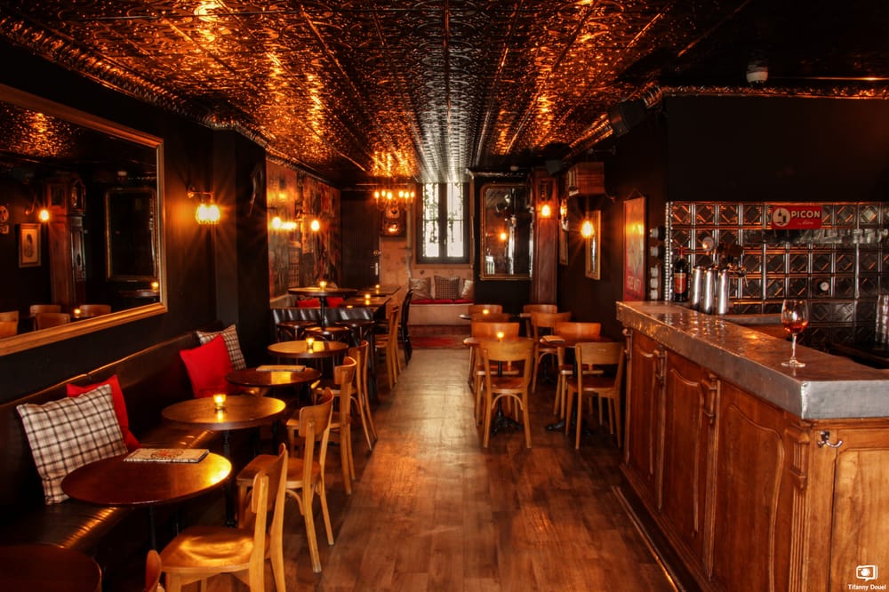 vintage cafe